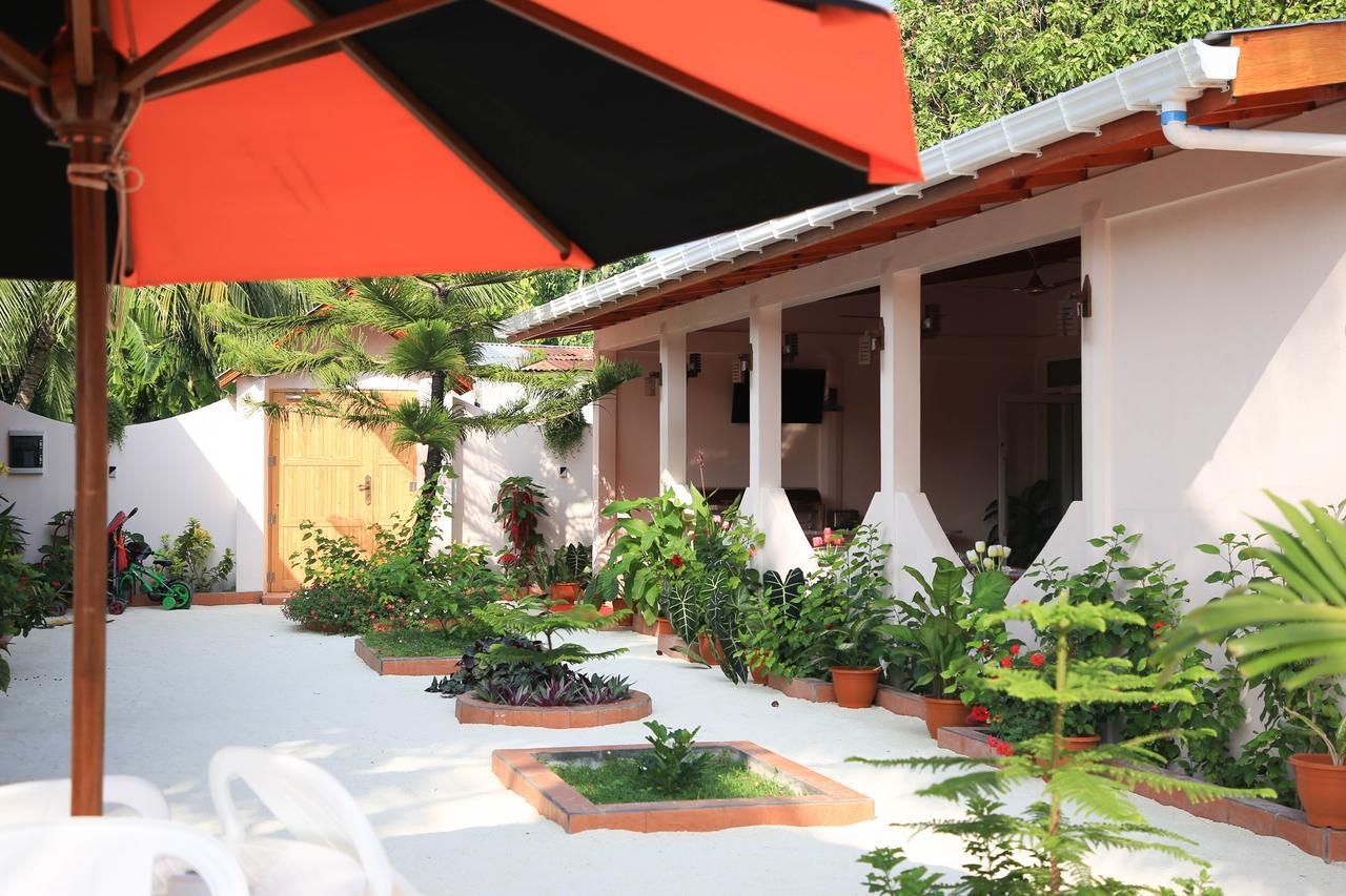 Evila Inn - Thoddoo Exterior photo