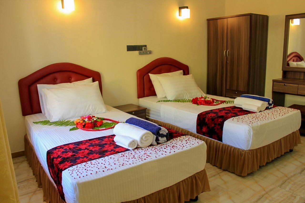Evila Inn - Thoddoo Exterior photo