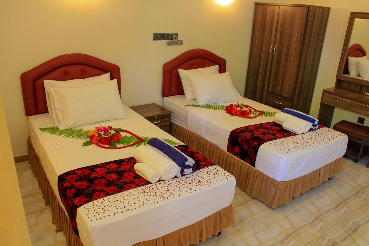 Evila Inn - Thoddoo Exterior photo