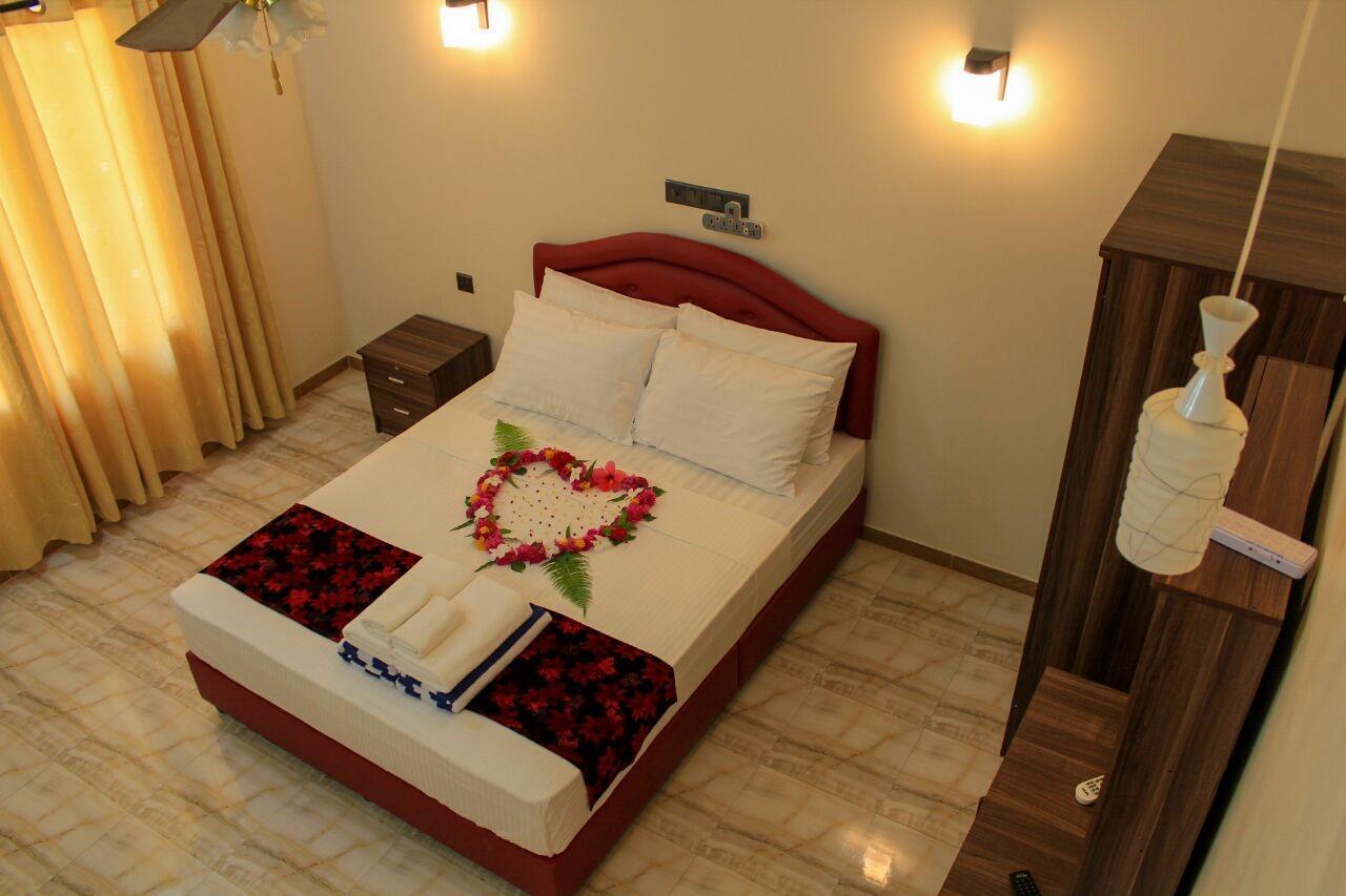 Evila Inn - Thoddoo Exterior photo