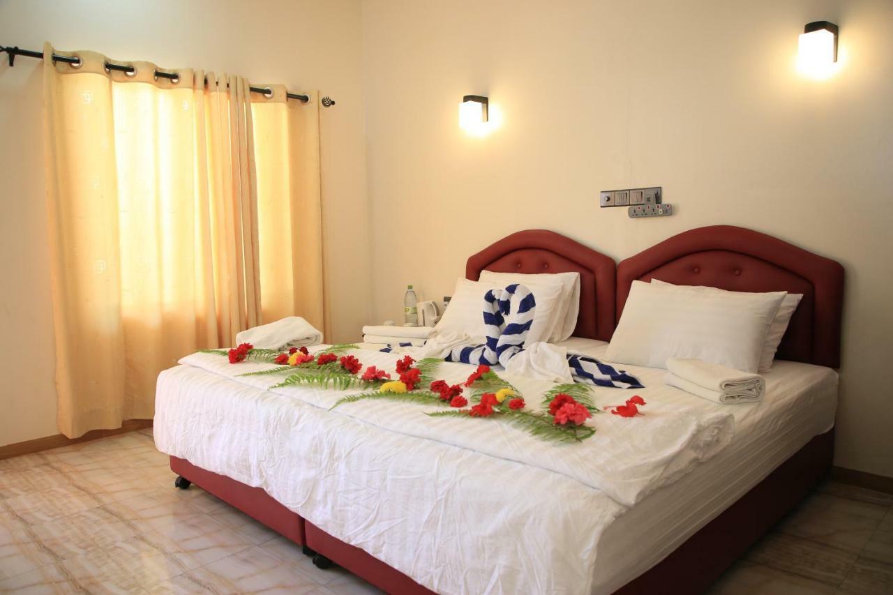 Evila Inn - Thoddoo Exterior photo